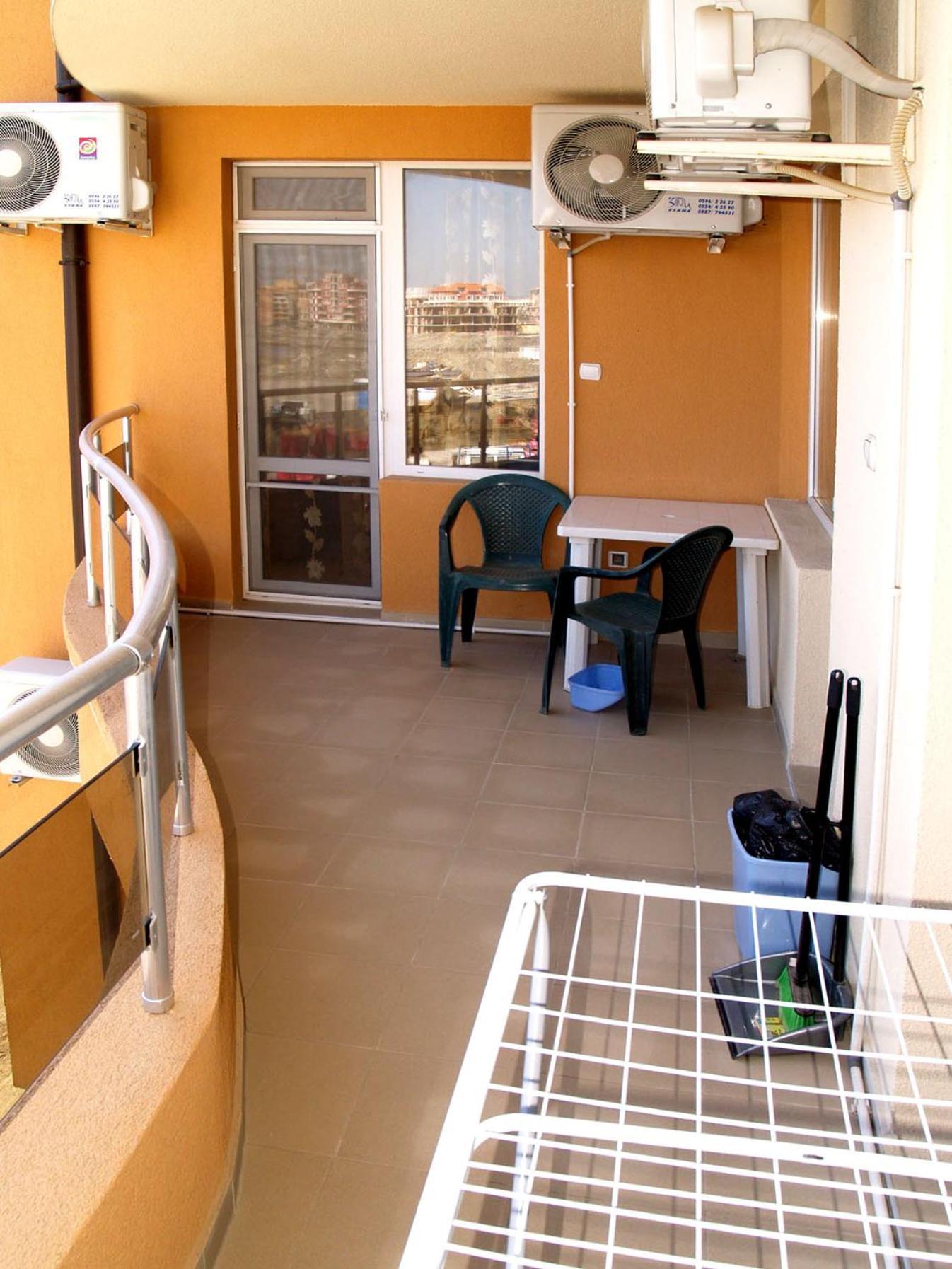 Apartments Sea Sounds Pomorie Exterior photo
