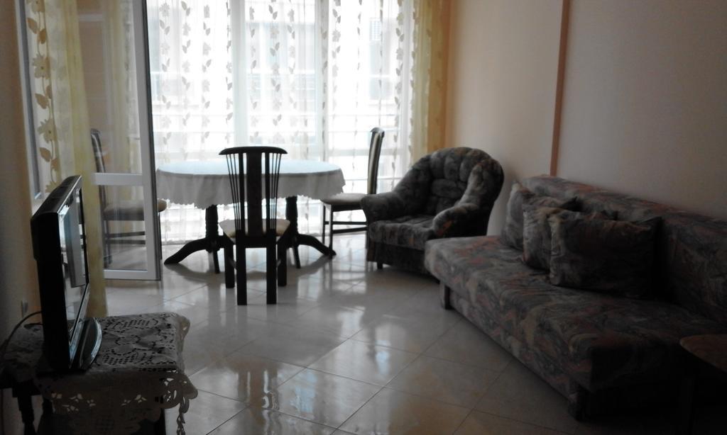 Apartments Sea Sounds Pomorie Exterior photo
